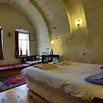 Karadut Cave Hotel