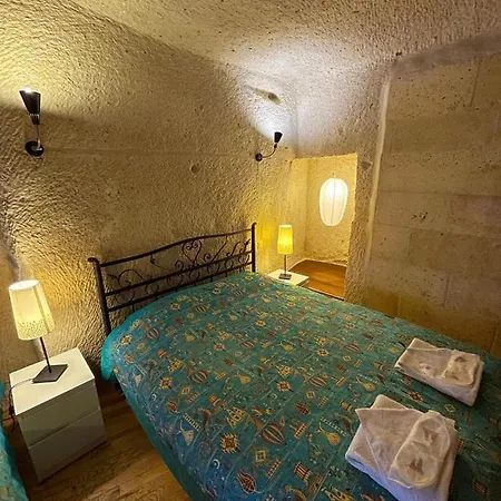 Karadut Cave 3* Гореме